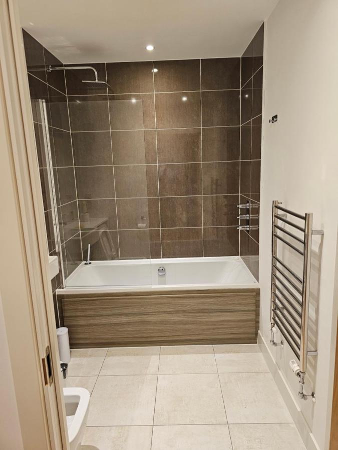 Santina Apartments Κρόιντον Εξωτερικό φωτογραφία